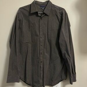 Men’s Gap Long Sleeved Button Down size XL